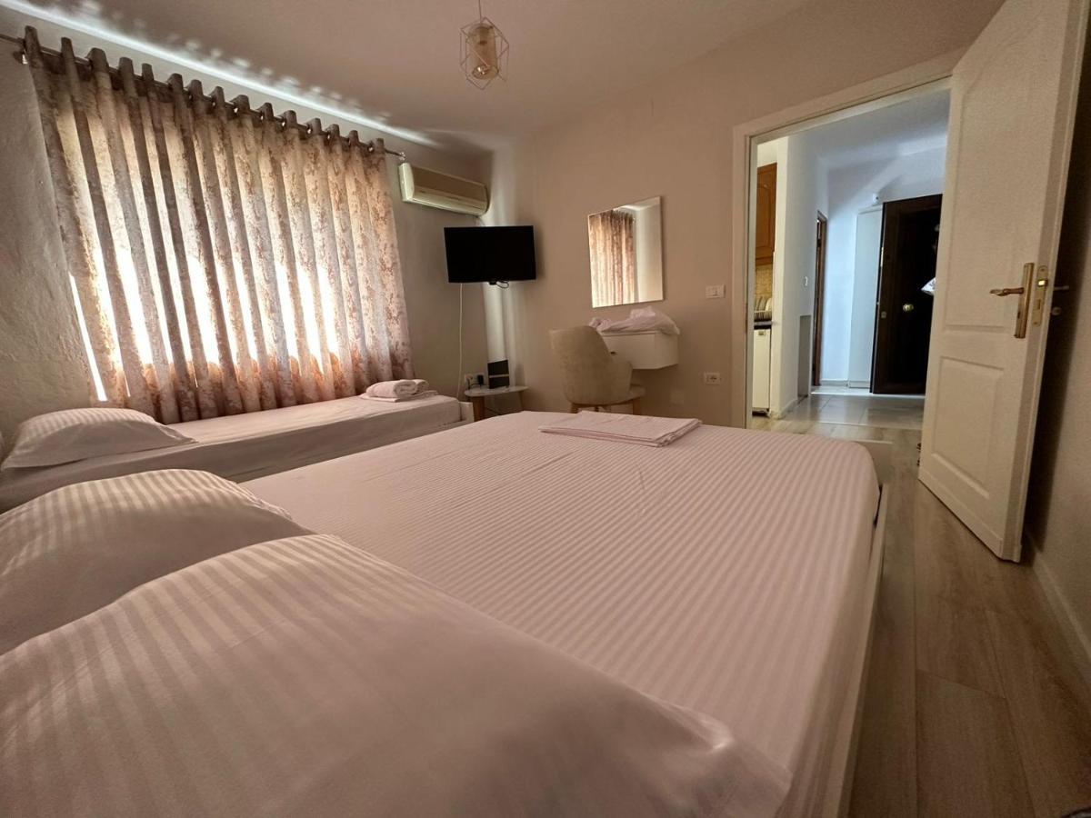 Klinti'S Apartment 培拉特 外观 照片